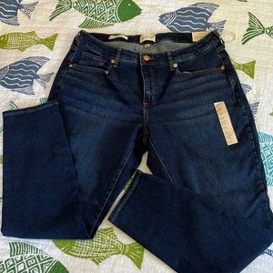 Universal Threads mid rise curvy skinny jeans